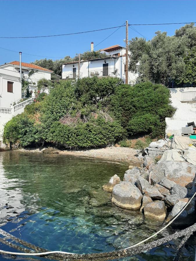 Chiona΄S Apartments By The Sea Paleo Trikeri Exterior foto